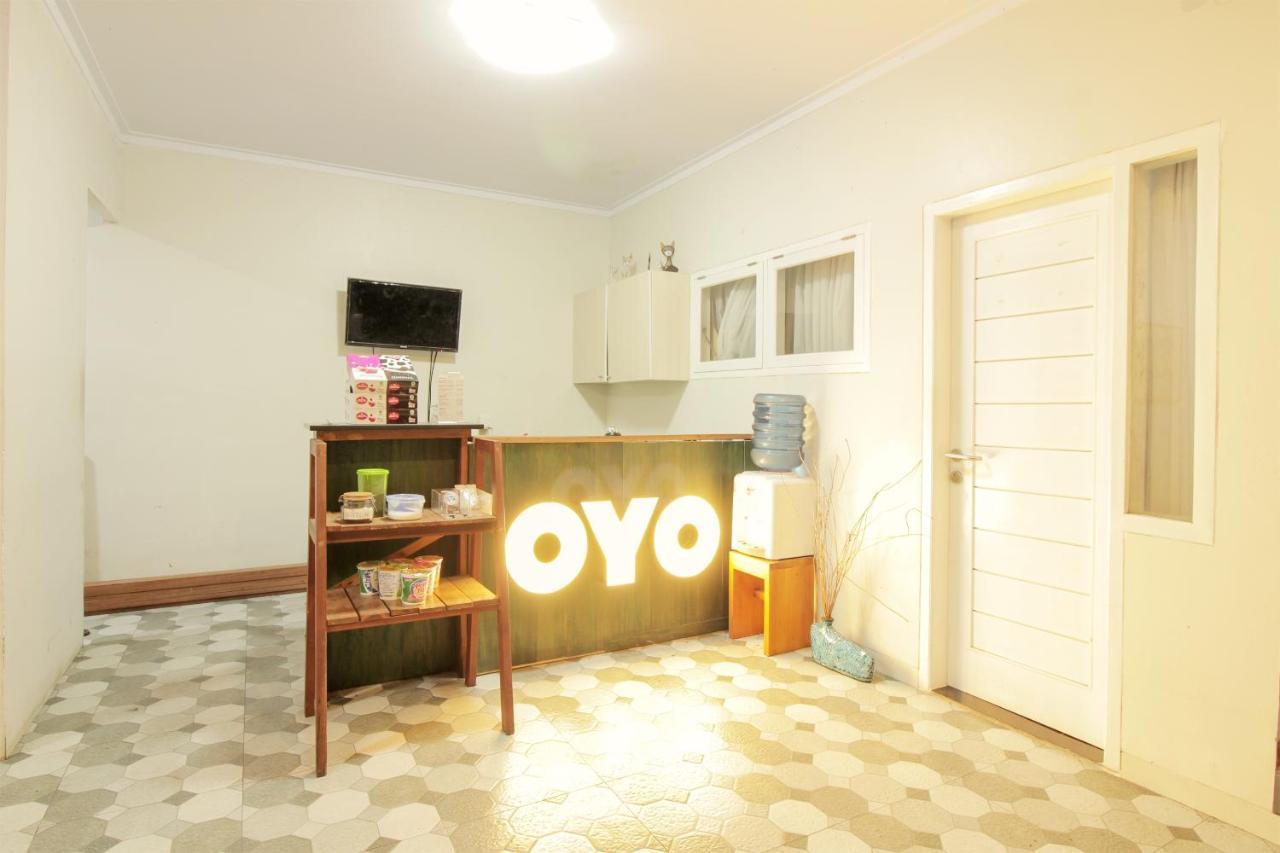 Oyo 396 Tibrae Residence Syariah Lembang Exteriör bild